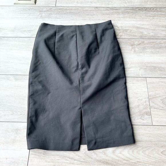 Zara  Stretchy Black Knee Length Skirt - Picture 7 of 9